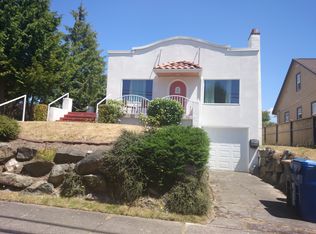 2582 28th Ave W, Seattle, WA 98199