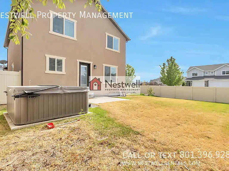 35 E Water Ln — Photo 30