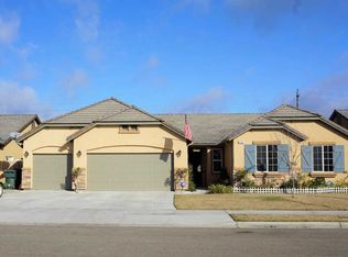 6332 W Lark Ct, Visalia, CA 93291