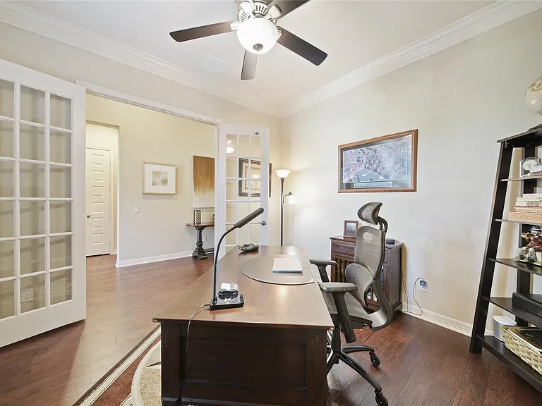 9510 Spring Rose Dr — Photo 17