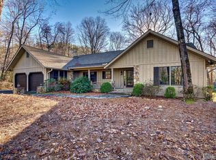 272 Running Fox Rd, Sapphire, NC 28774
