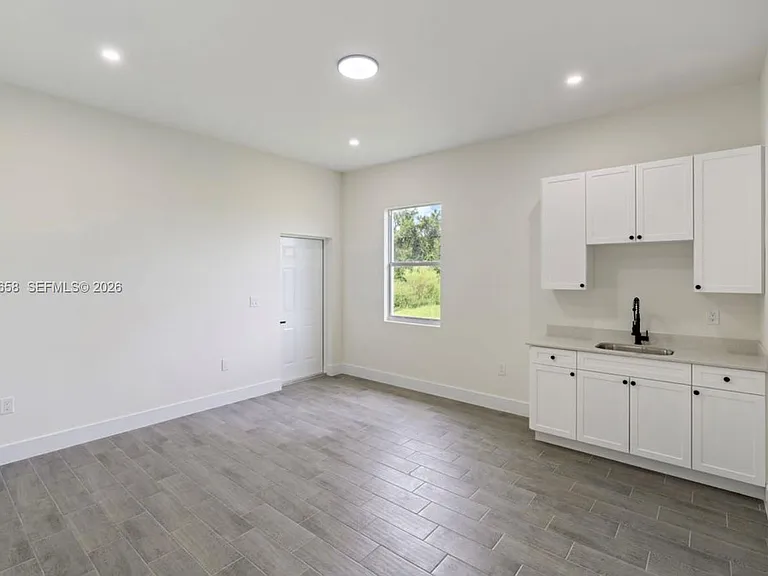 710 Peacock Ave — Photo 30