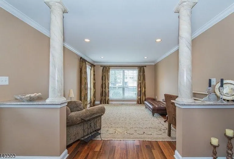 84 Constitution Way — Photo 4