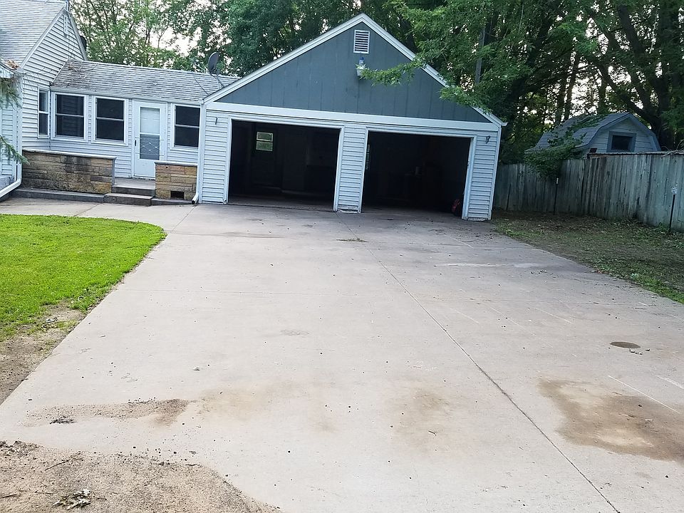 1st image of 50460 Acacia Ln