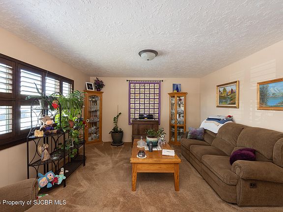 3rd image of 4202 Terrace Dr
