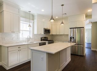 397 Norfolk St #8, Cambridge, MA 02139