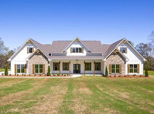 3300 Knowles Rd, Phenix City, AL 36869