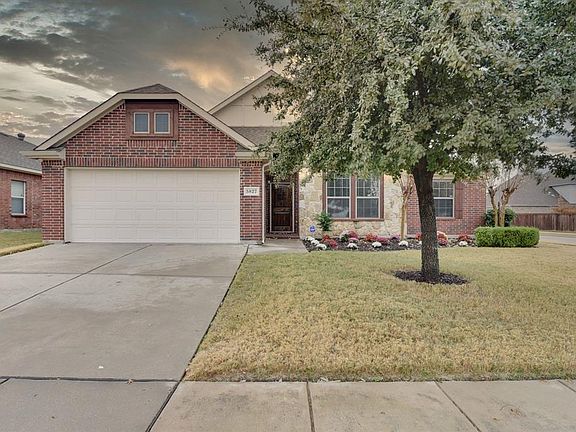 4th image of 5827 Candlelight Ln