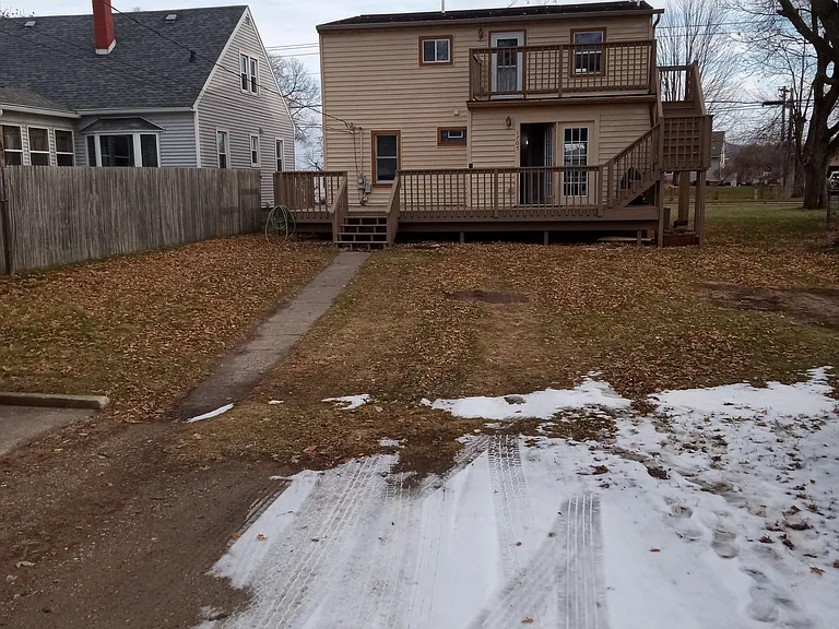 1705 Bainbridge St — Photo 2