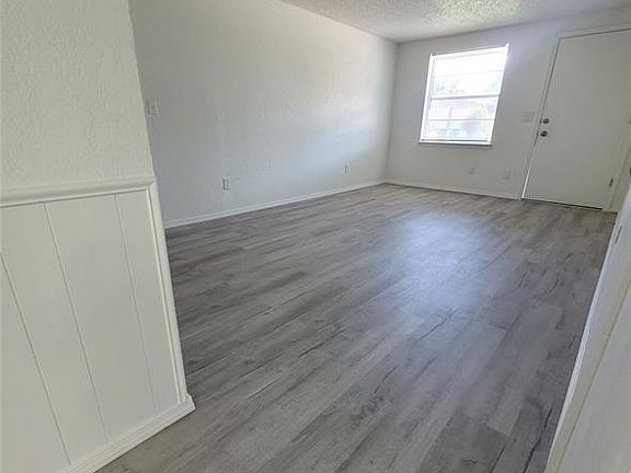4th image of 4217 SE 48th Ter
