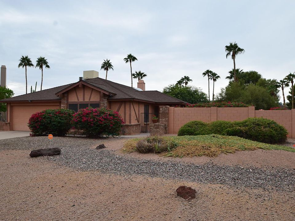 1st image of 6433 E Beverly Ln