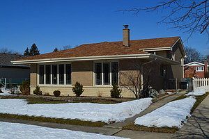 3rd image of 5112 W 105th Pl