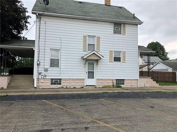 5th image of 2712 Alma Ct