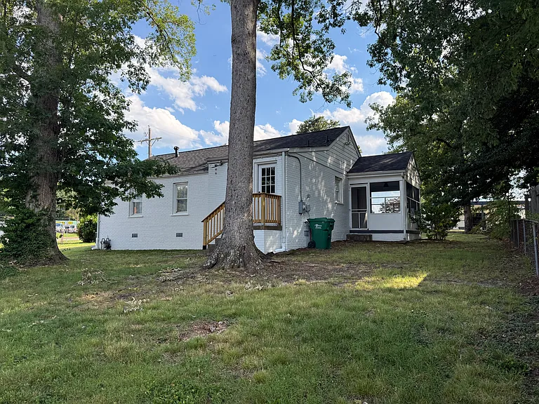 9000 Gayton Rd — Photo 4