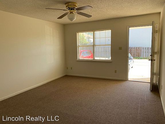 4th image of 1438 Green St APT E
