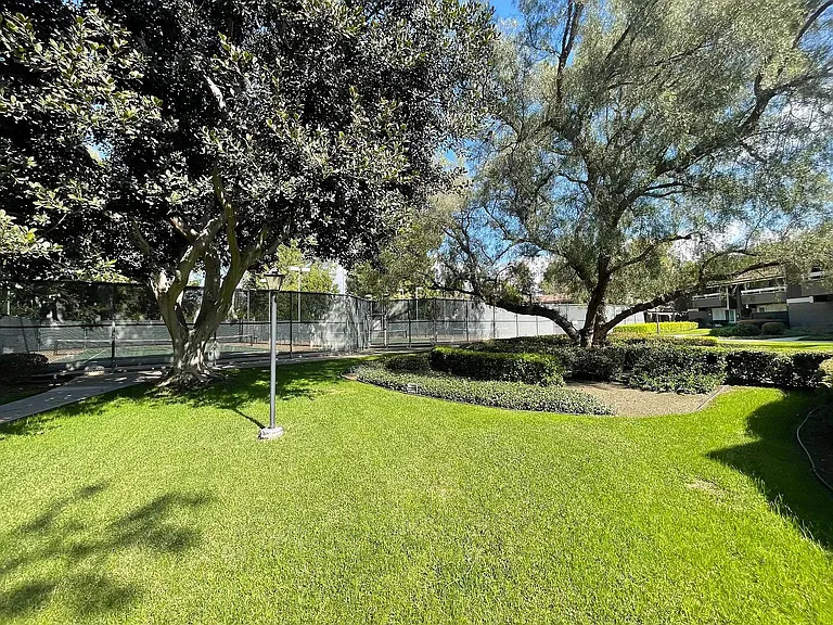 153 Streamwood — Photo 26