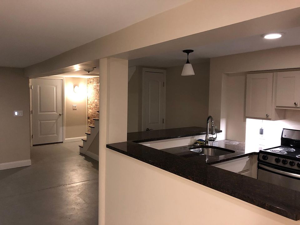 8 White St, Cohoes, NY 12047 Zillow