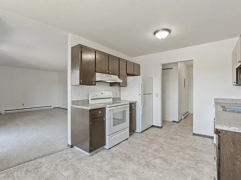 111 E Hattie Ave #4 — Photo 8