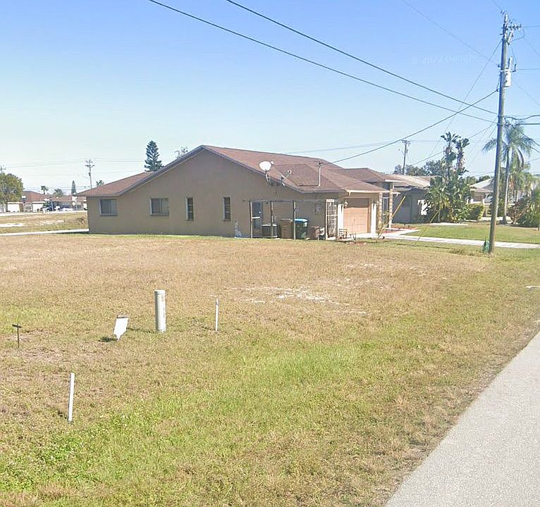 1st image of 629 SE 2nd St