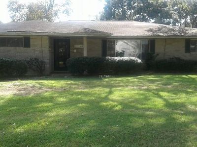 1328 Mitchell St, Lake Charles, LA, 70607