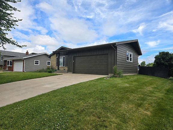 5th image of 3053 15th St