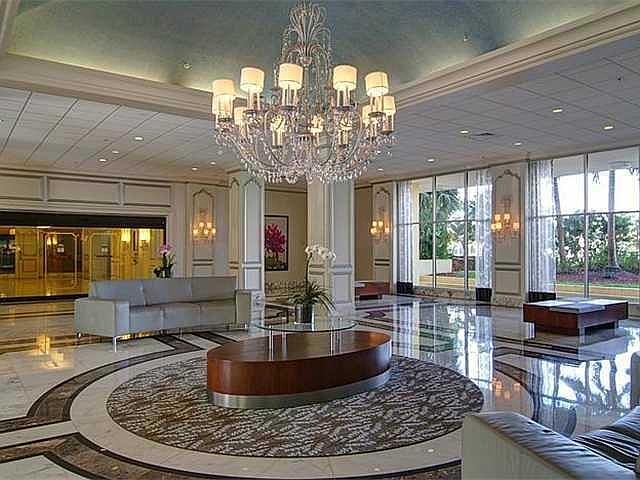 1st image of 5600 Collins Ave APT 5S