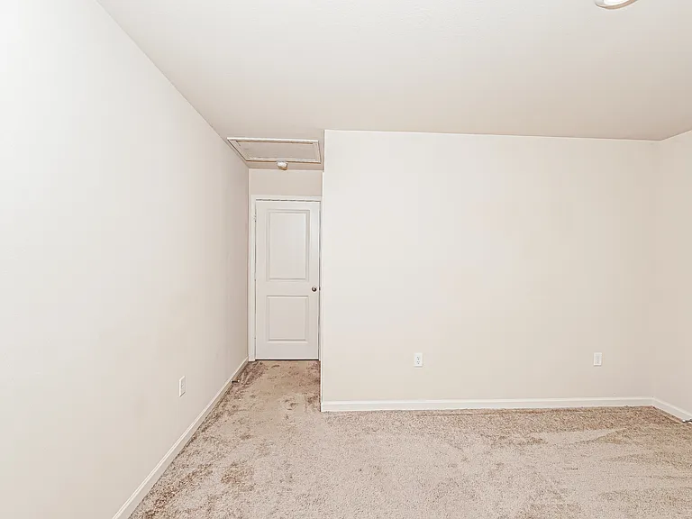 6061 Rainbow Row — Photo 13