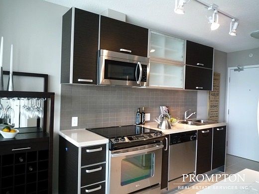 3rd image of 9981 Whalley Blvd #1406