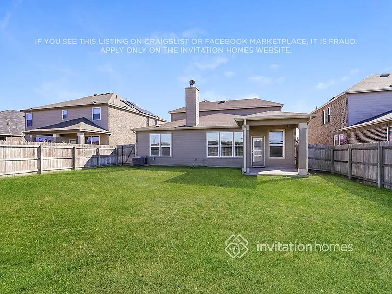 220 Colonial Blf — Photo 15