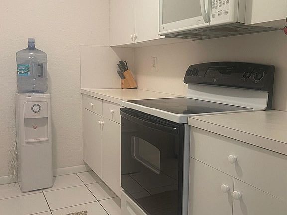 3rd image of 760 SE 2nd Avenue #C203