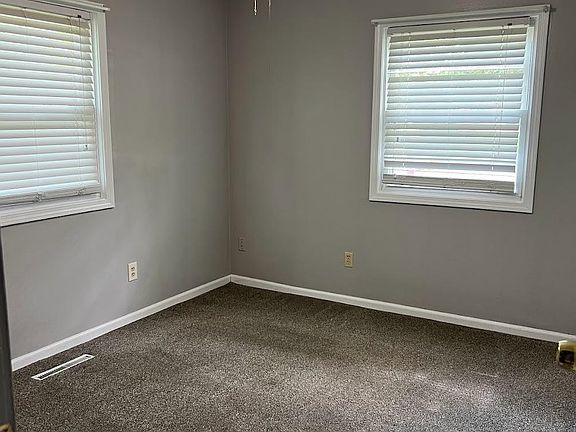 Back corner bedroom
