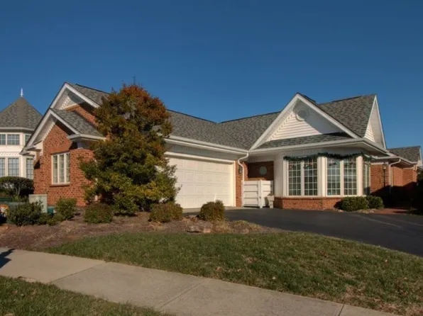 3306 Kingsbury Cir SW, Roanoke, VA 24014