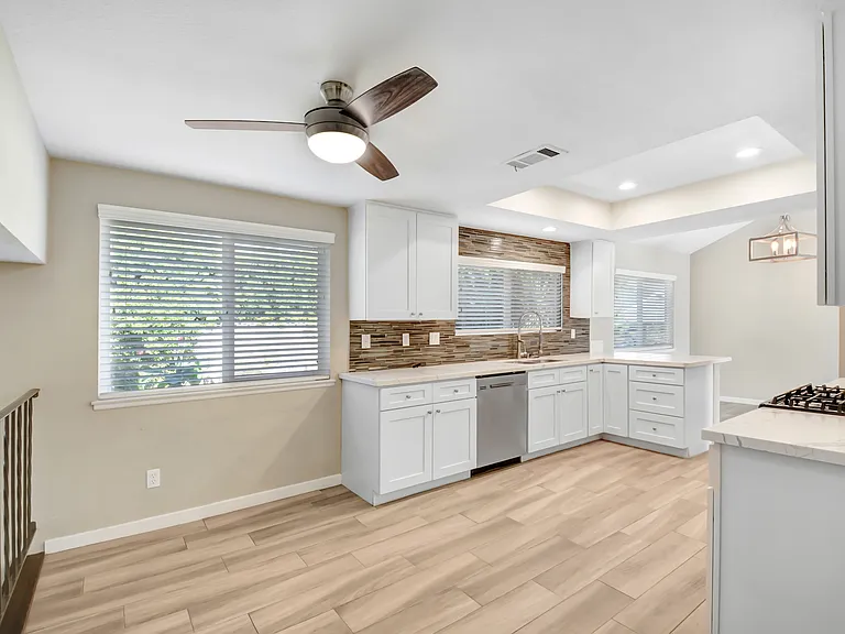 10344 Mignonette St — Photo 19