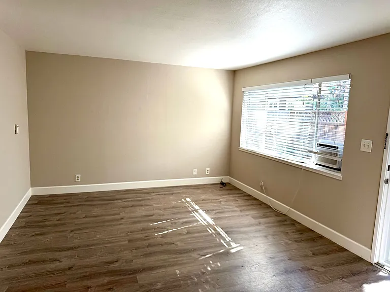 454 San Benito Ave #A — Photo 5
