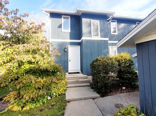 3915 Camelot Dr SE #1, Grand Rapids, MI 49546