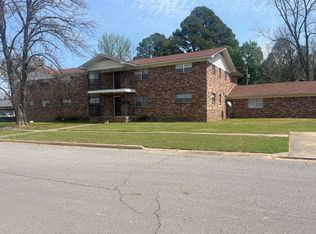 920 N Fargo, Russellville, AR 72801