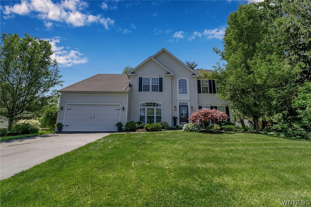 3 Hilltowne Dr, Orchard Park, NY 14127 | Zillow