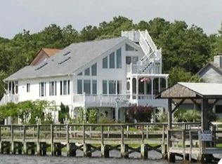 2065 Inland Dr SW, Ocean Isle Beach, NC 28469