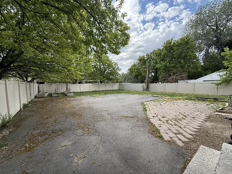 2735 S 700 E — Photo 15