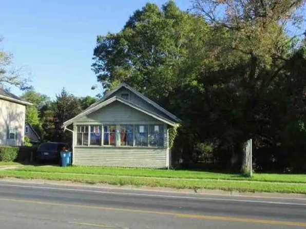 2114 E Main St, Kalamazoo, MI 49048
