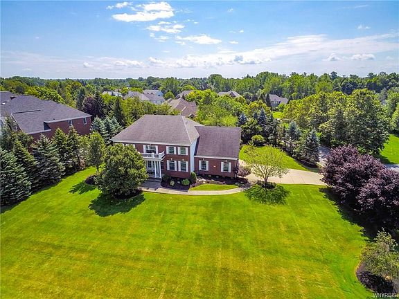 3rd image of 9517 Lakestone Ct