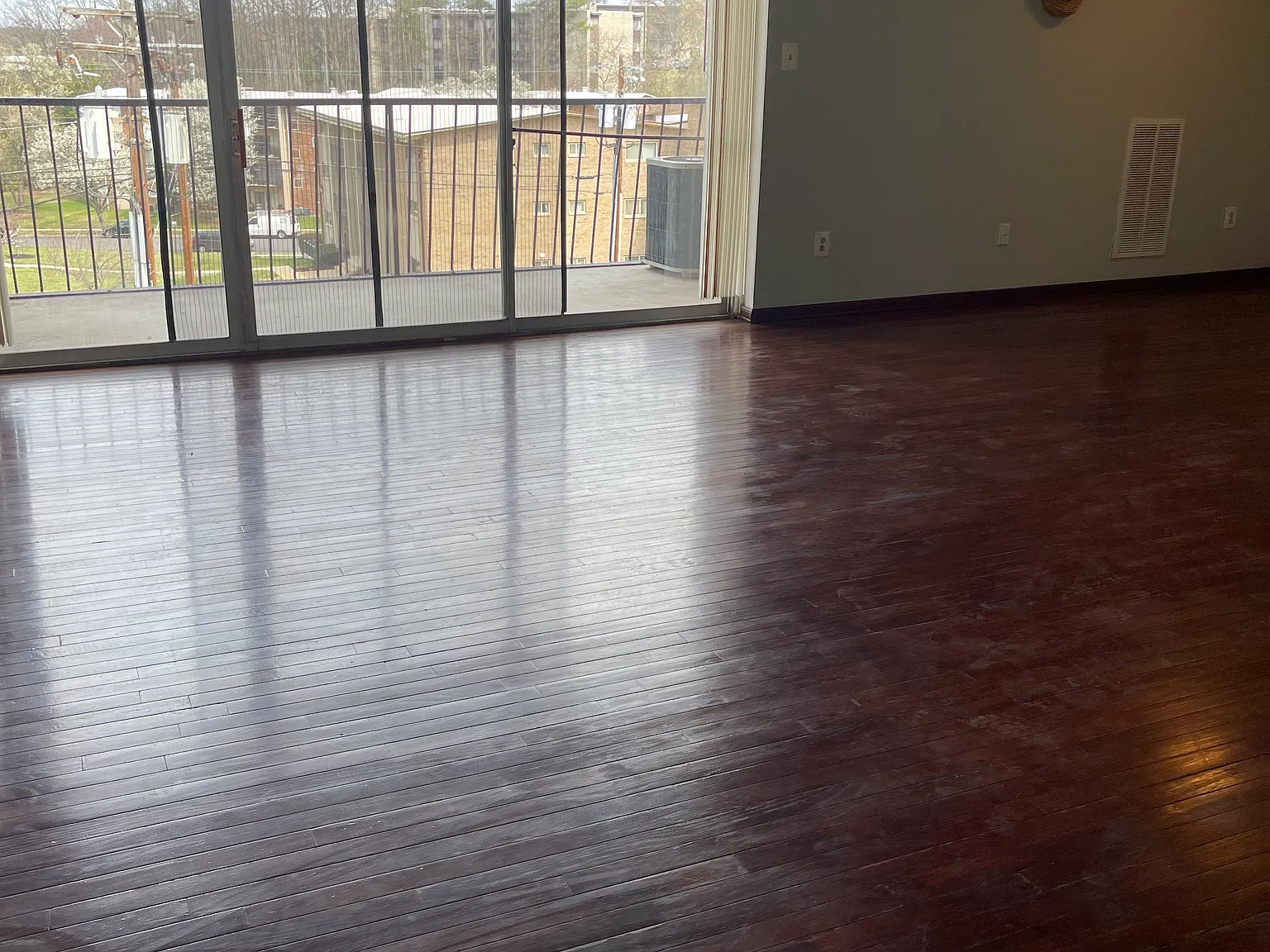 1 bed, 738 sqft, $1,375 — Photo 2