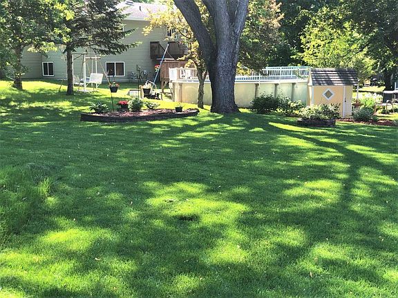2nd image of 820 9th Ave N