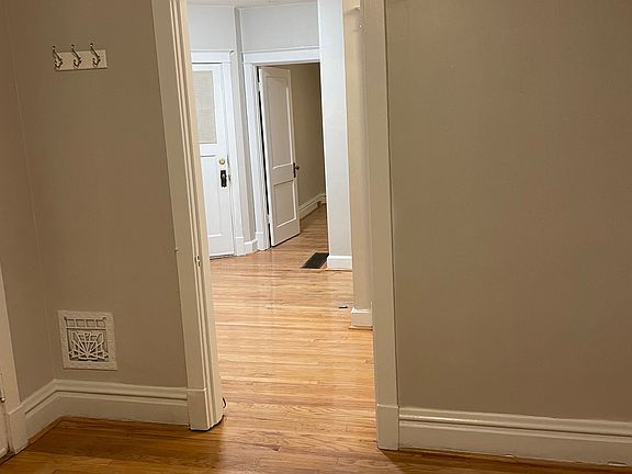 3rd image of 2125 Cleveland Pl #2N
