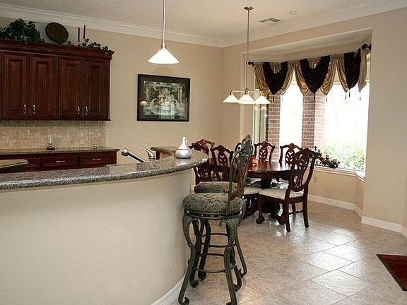 Granite counters/dining