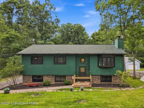 12416 Mountain Laurel Dr, East Stroudsburg, PA 18302