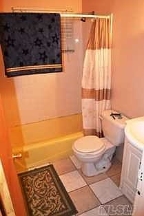 3rd image of 221 Amherst St