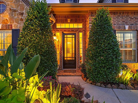 2nd image of 5518 Sierra Ct