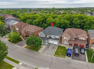 141 Whitwell Dr, Brampton, ON L6P 1L2