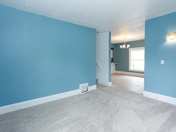 330 Court St-105
